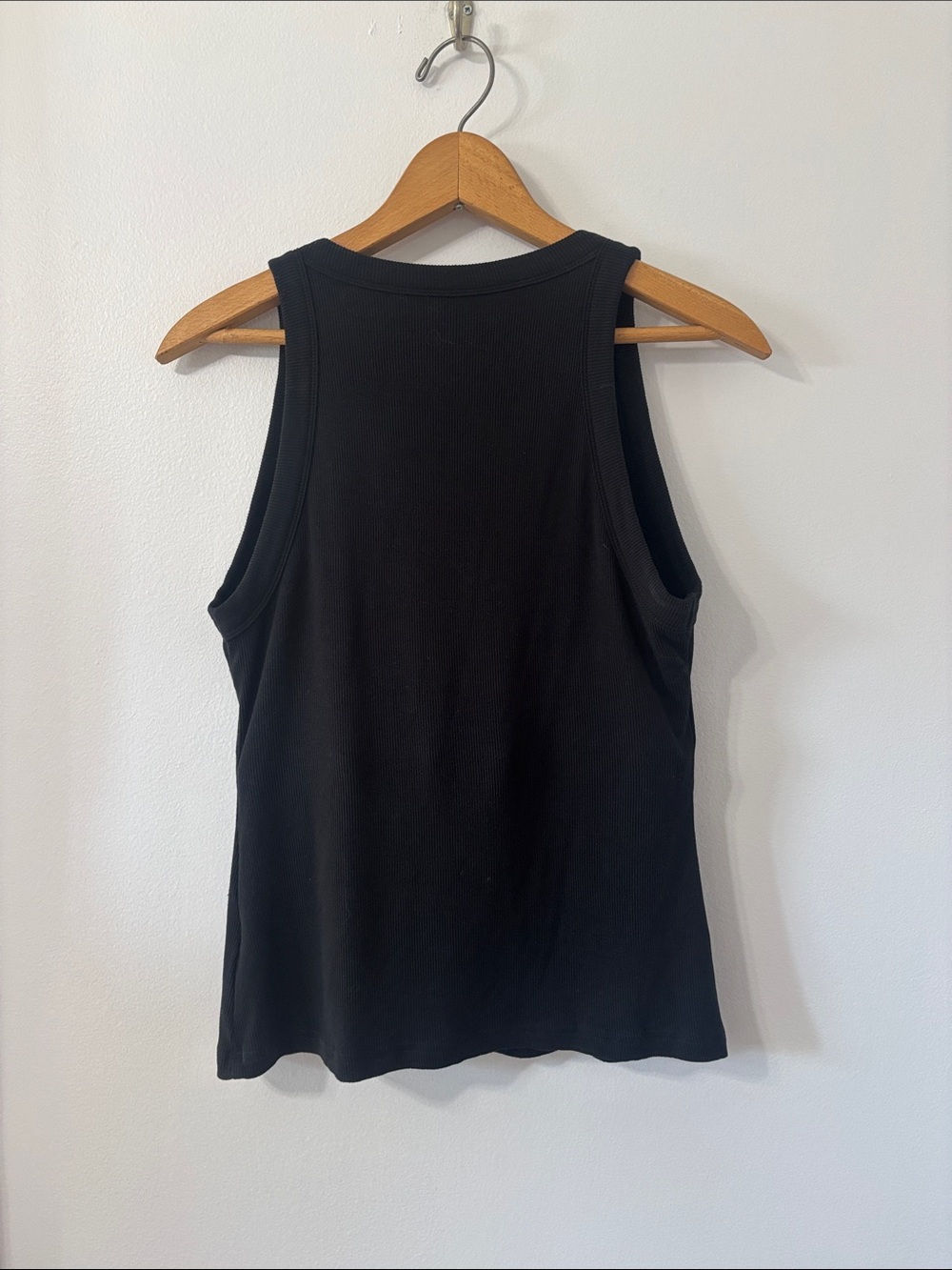 Classic Black Ribbed Tank Top With Built In Padding - Picture 4 of 4